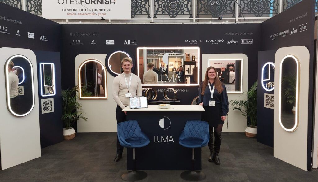 HIX stand design by Oil Studios 2
