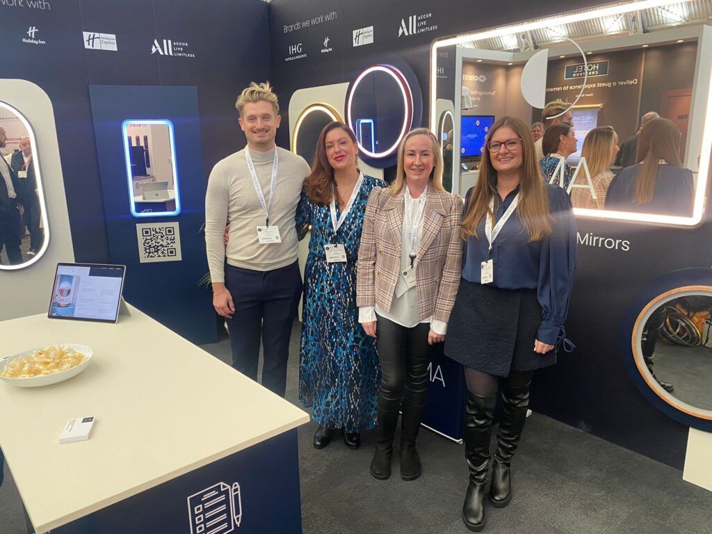 HIX stand design by Oil Studios